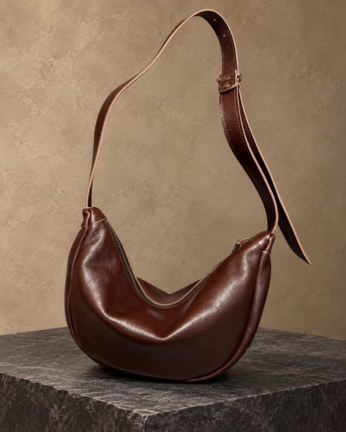 Veroak 3018 Brown top-grain cowhide leather bag — AI studio presentation