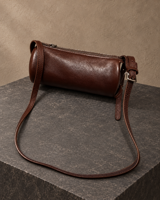 Veroak 6210 Brown top-grain cowhide leather bag — AI studio presentation