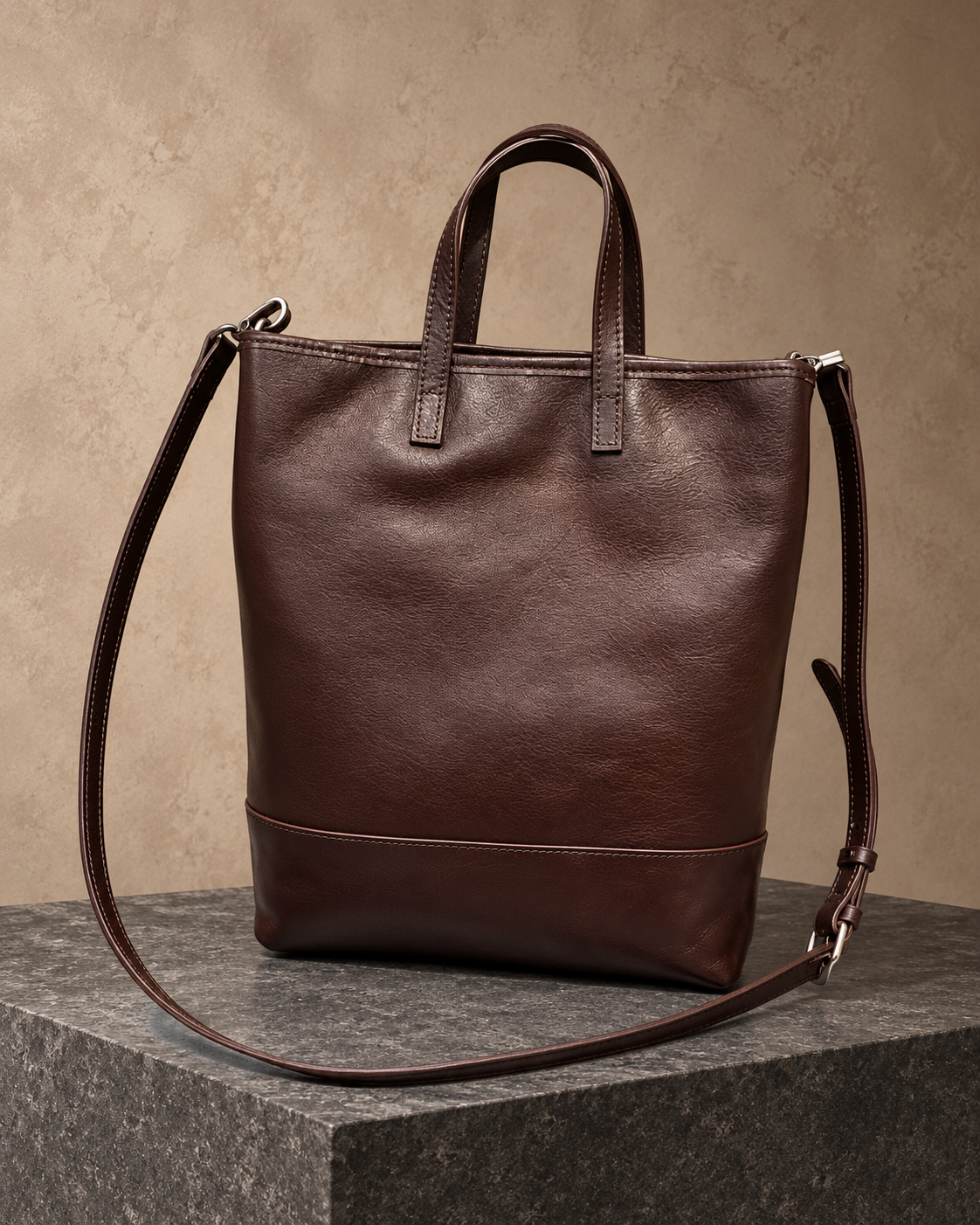 Veroak 6212 Brown top-grain cowhide leather bag — AI studio presentation