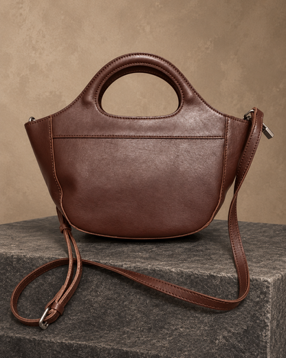 Veroak 6221 Brown top-grain cowhide leather bag — AI studio presentation