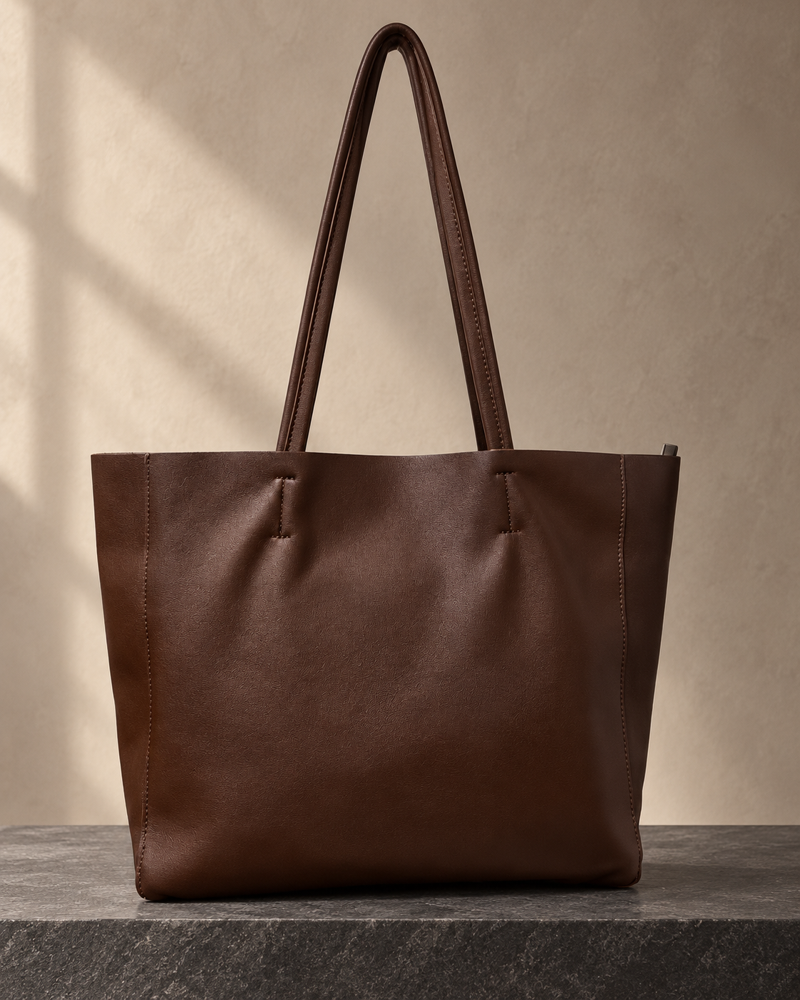 Veroak 9009 Brown top-grain cowhide leather bag — AI studio presentation