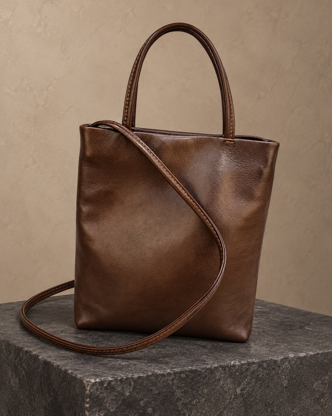 Veroak 9030 Brown top-grain cowhide leather bag — AI studio presentation