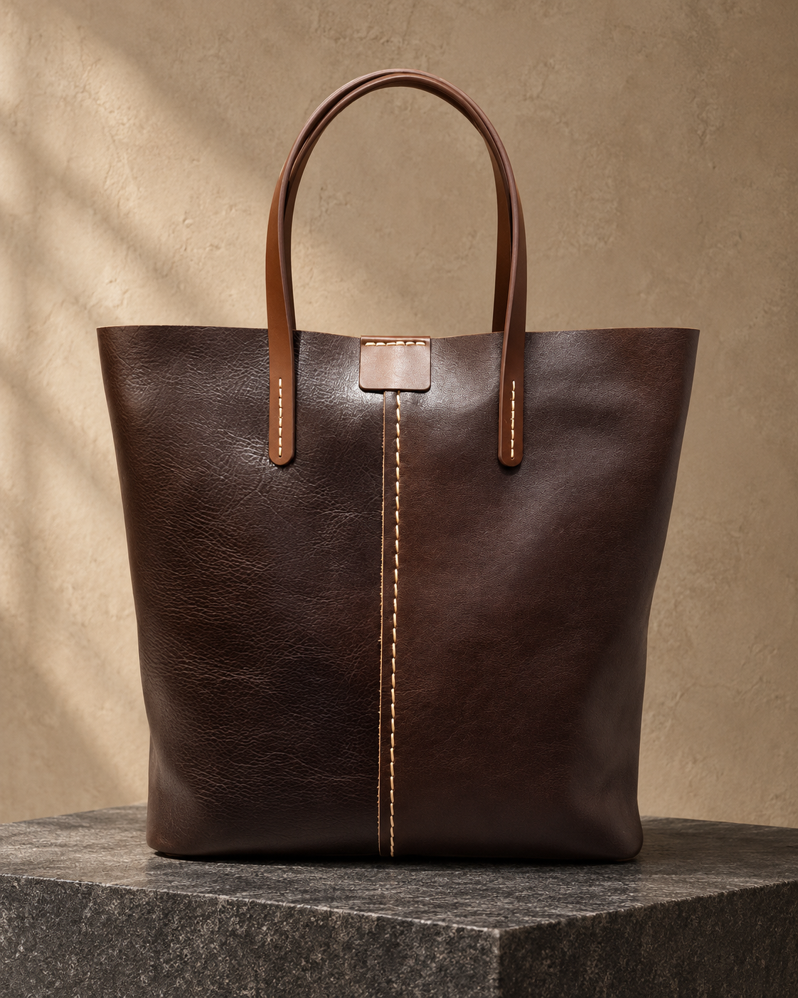 Veroak 9040 Brown top-grain cowhide leather bag — AI studio presentation