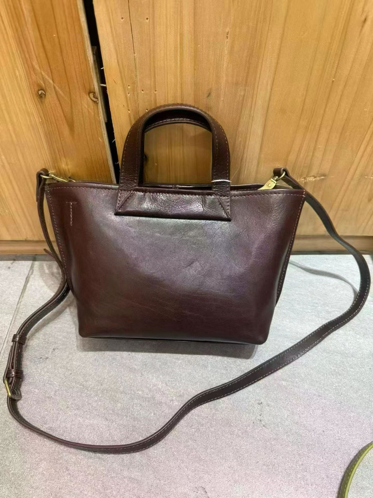 Veroak 9047 real product reference photograph